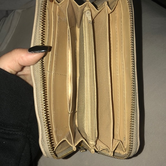 Michael Kors Clutch - Picture 3 of 4